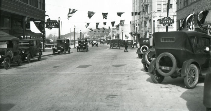 Commercial Street and 14th Avenue, Astoria, 1923.